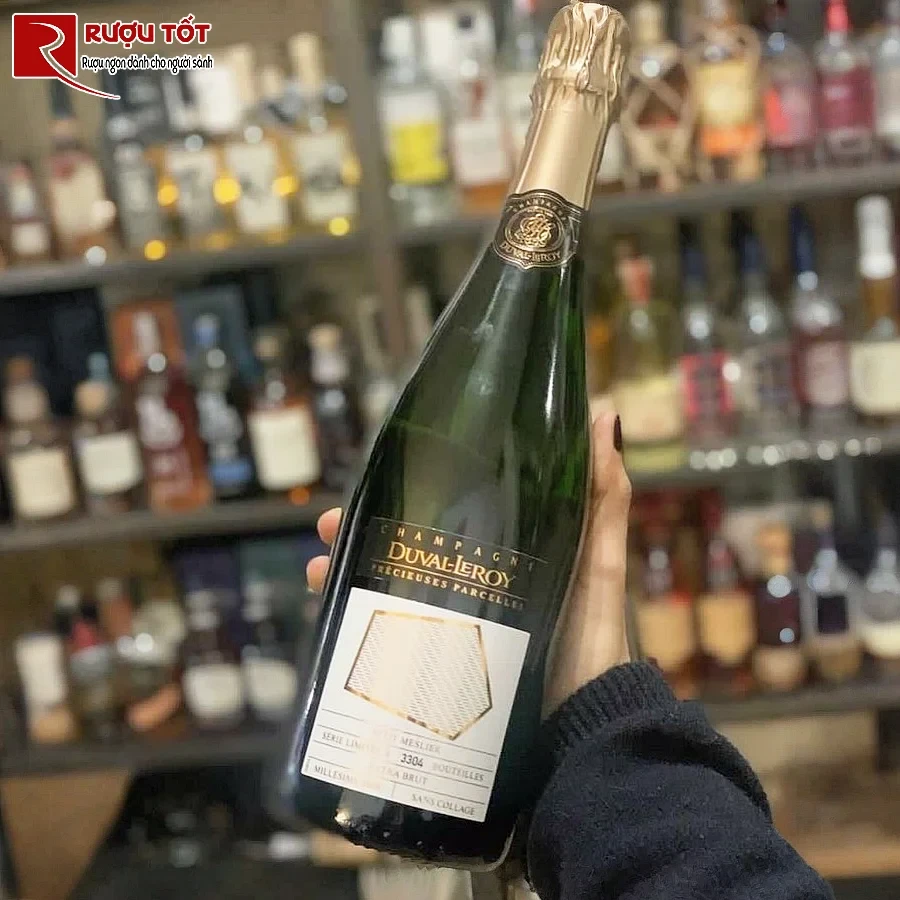 ruou champagne duval leroy petit meslier extra brut