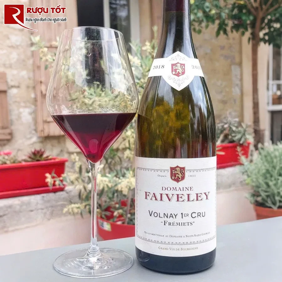 ruou domaine faiveley fremiets volnay premier cru 14% 750ml