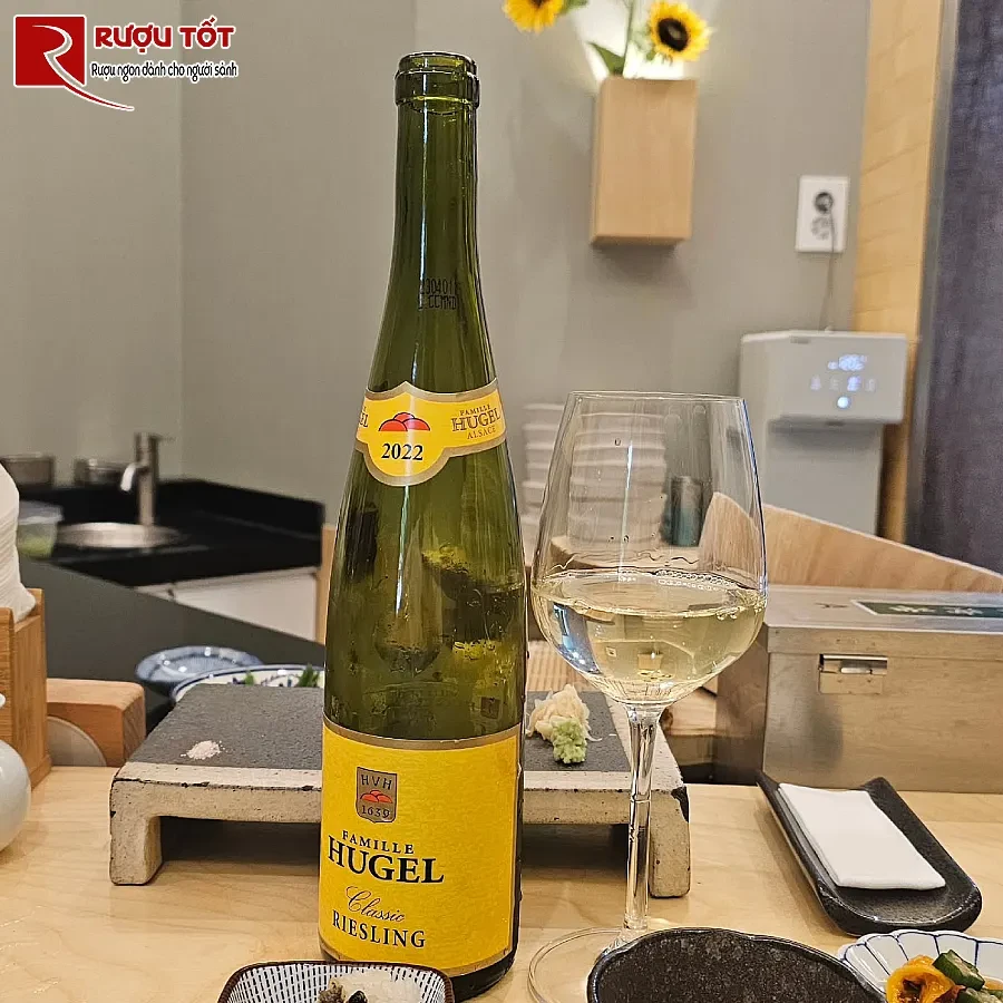 ruou famille hugel classic