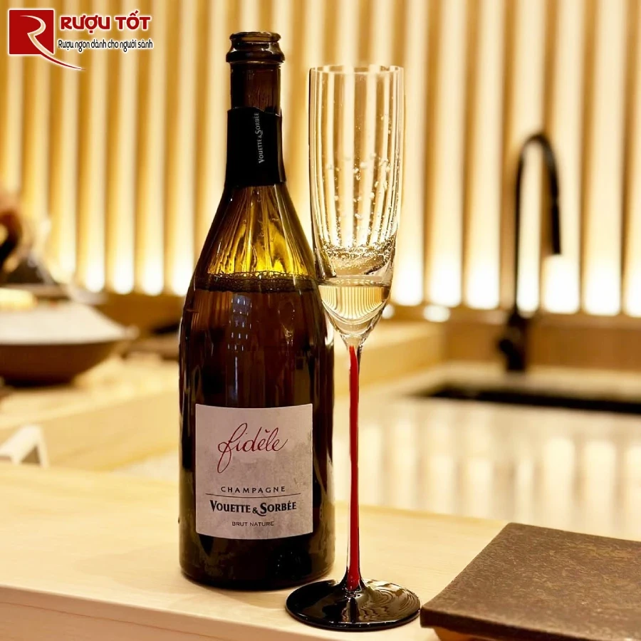 ruou fidele vouette et sorbee extra brut