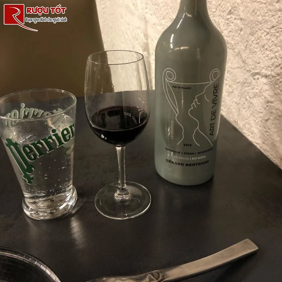 ruou gerard bertrand art de vivre red