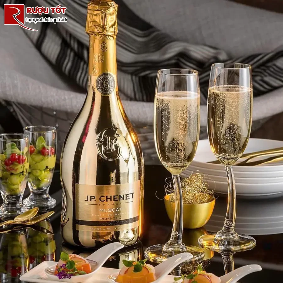 ruou jp chenet divine gold muscat 11% 750ml chat luong cao