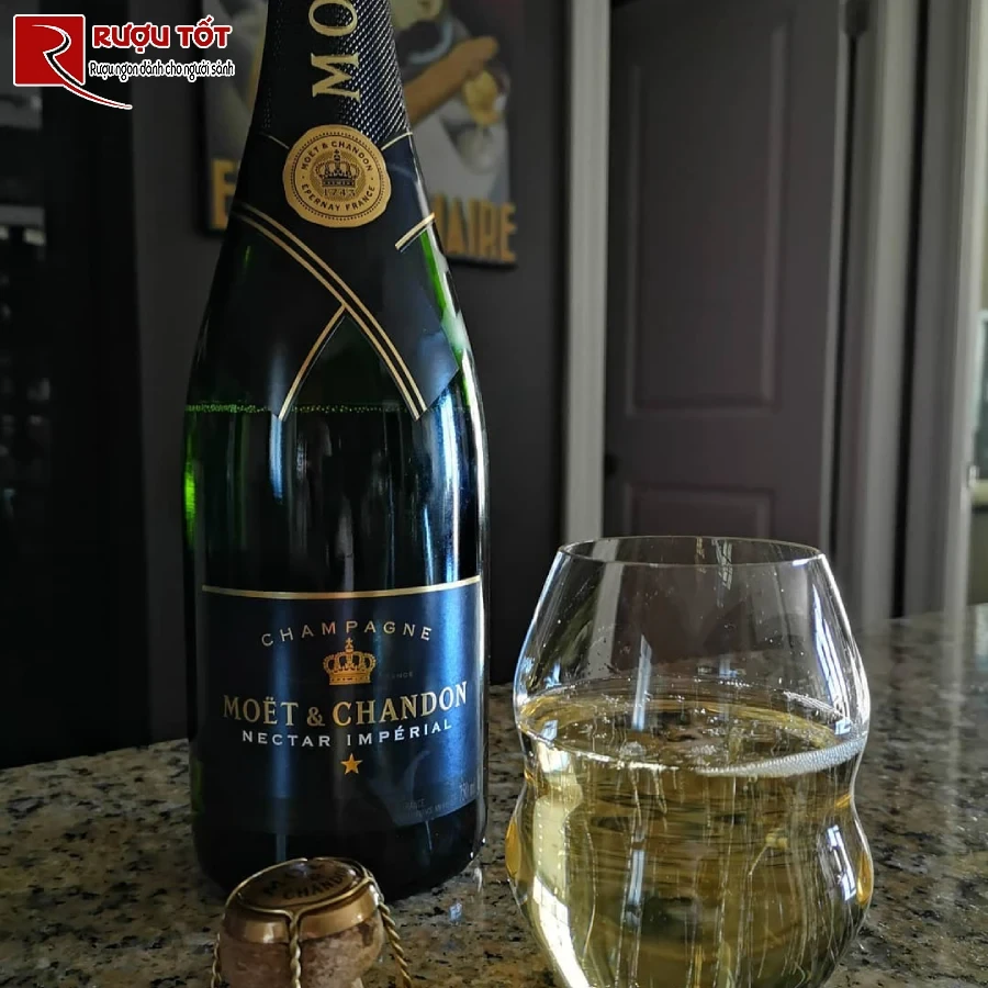 ruou Moët nectar imperial