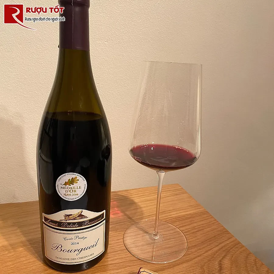 ruou vang bourgueil domaine des chesnaies