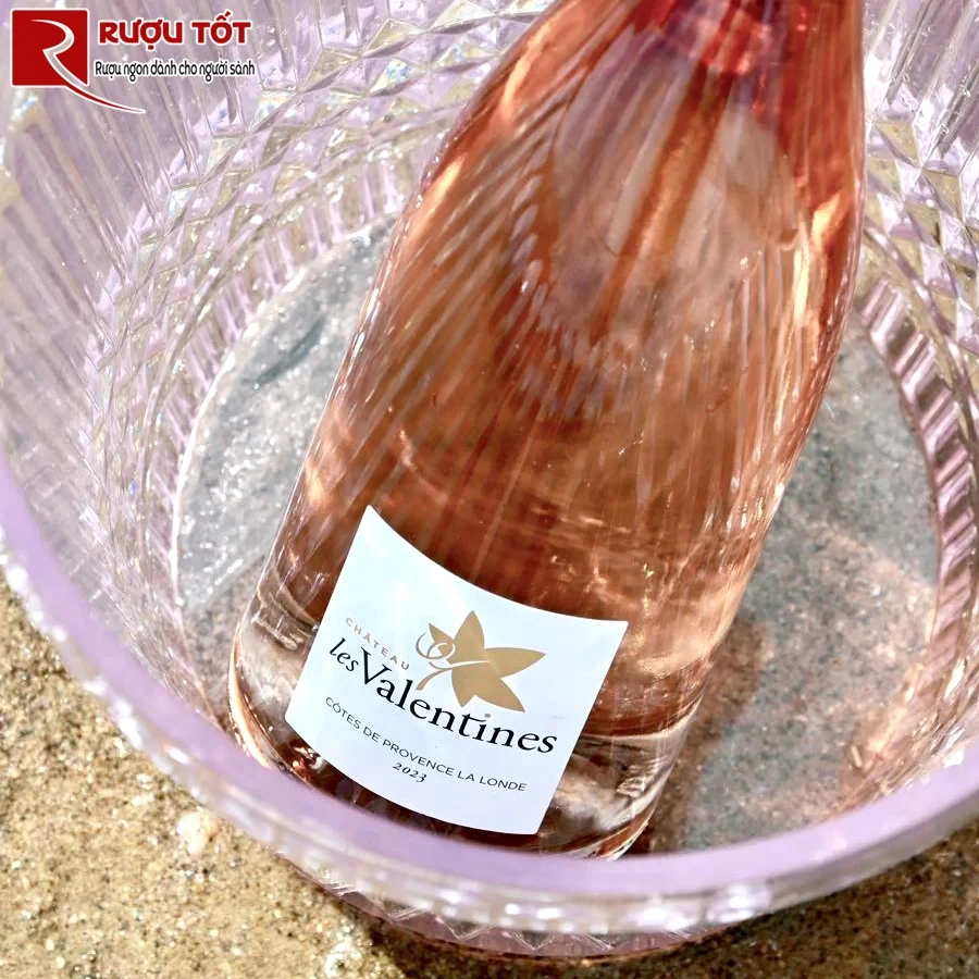 Rượu vang Chateau les Valentines Rose