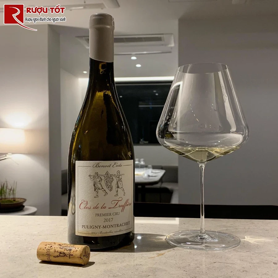 ruou vang clos de la truffiere montrachet premier cru 13,5% 750ml