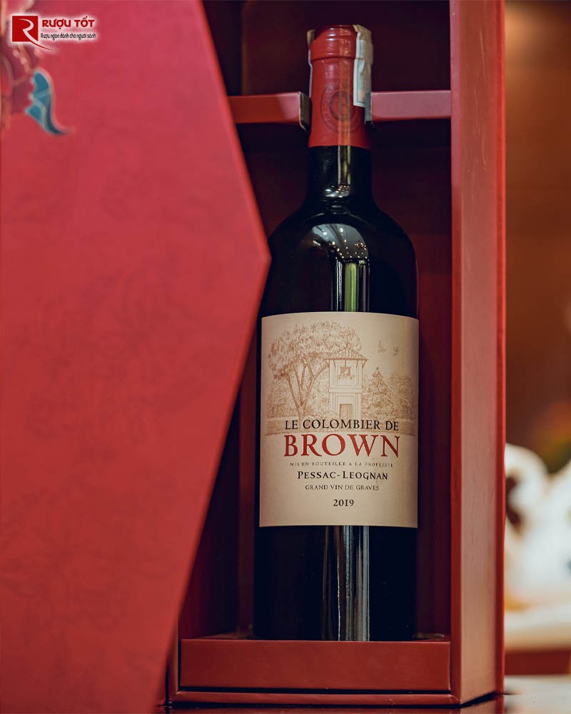 Ruou vang Le Colombier de Brown Rouge