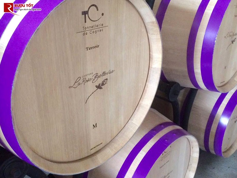 vang-do-la-rose-bellevue-grappe-diem