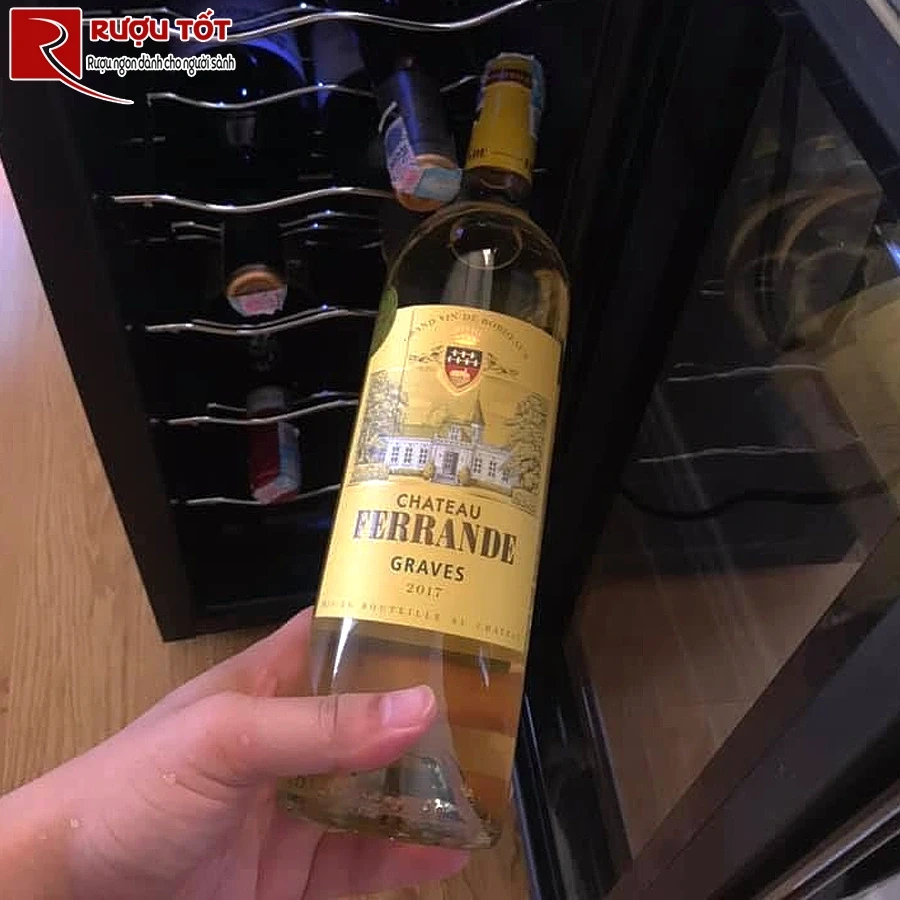 Vang trắng Chateau Ferrande Graves