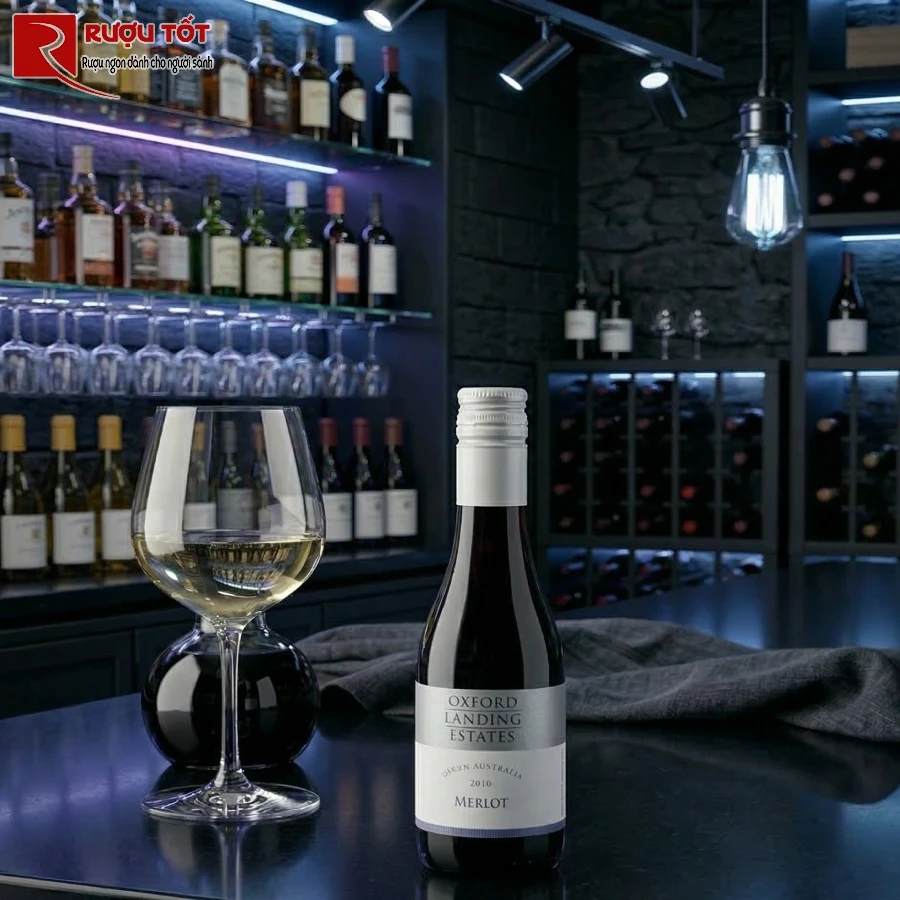 Oxford Landing Merlot mini