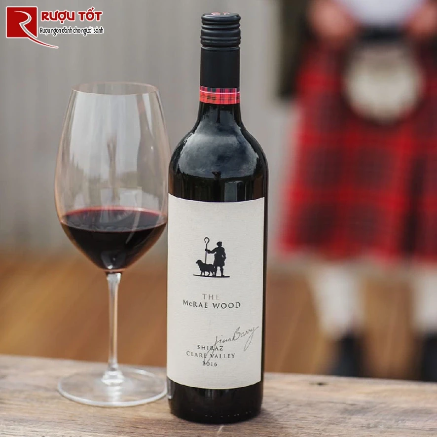 ruou jim barry mcrae wood shiraz