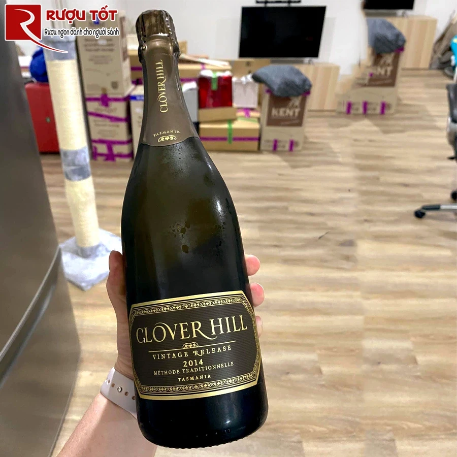 Rượu Taltarni Sparkling Clover Hil