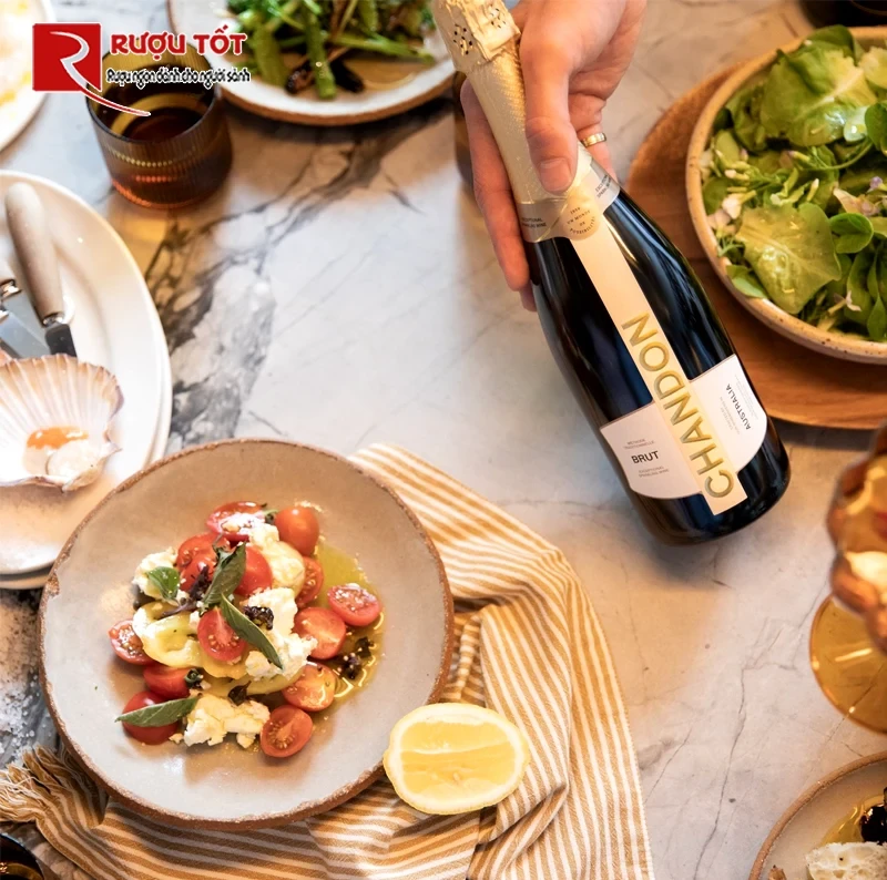Rượu vang Chandon Brut