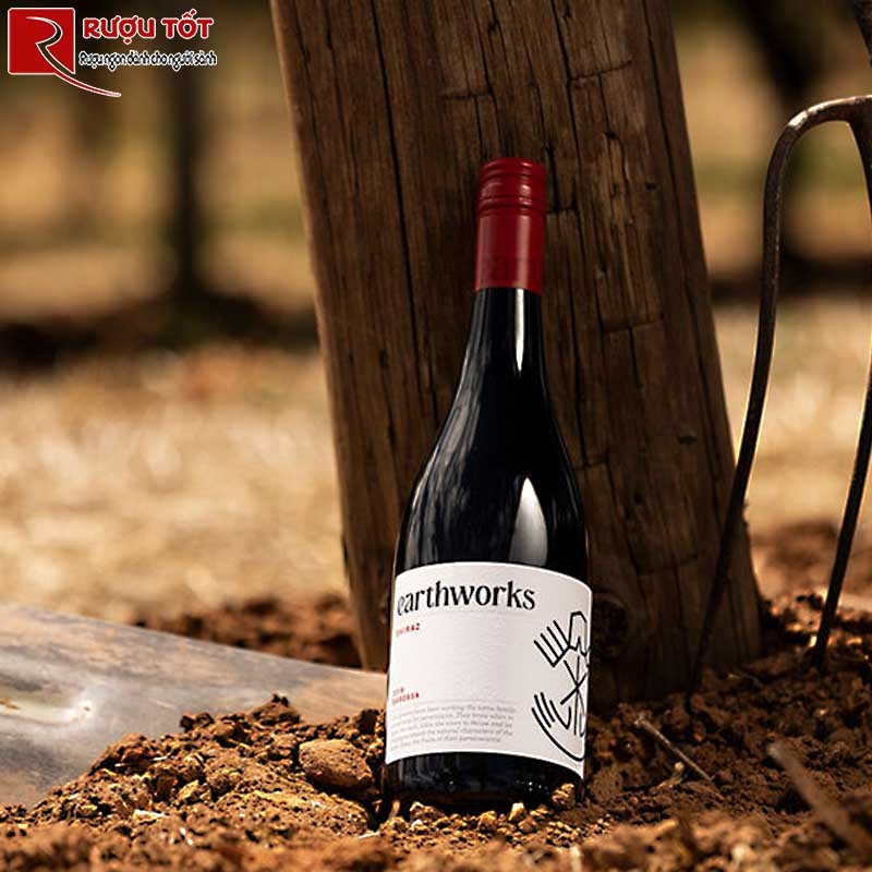 Rượu vang Earthworks Shiraz