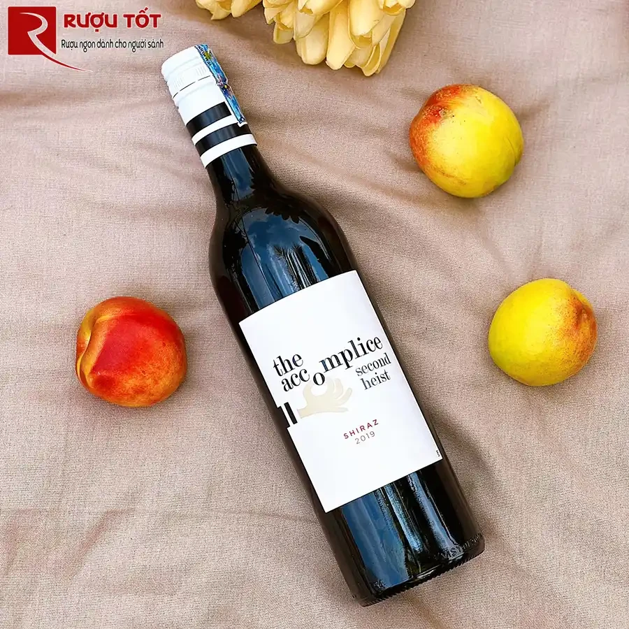Rượu vang The Accomplice Shiraz Riverina