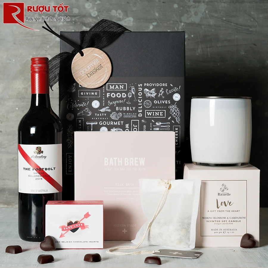 Rượu vang The Footbolt DArenberg Shiraz