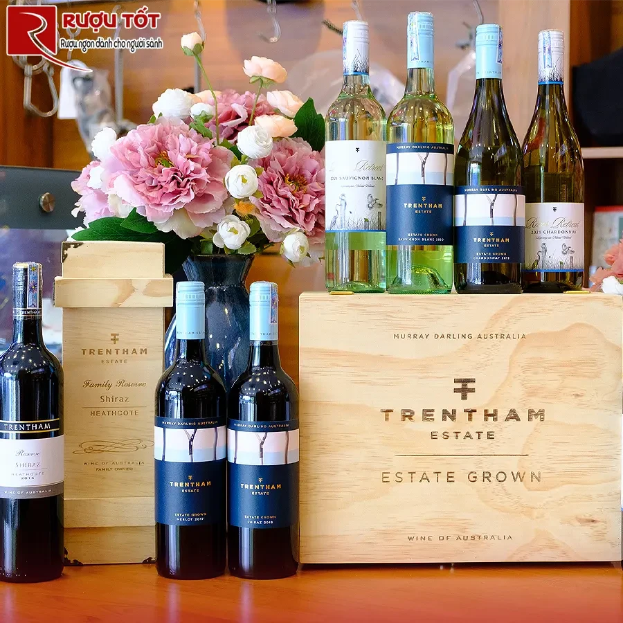 Rượu vang Trentham Red