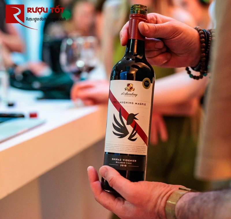 The Laughing Magpie DArenberg