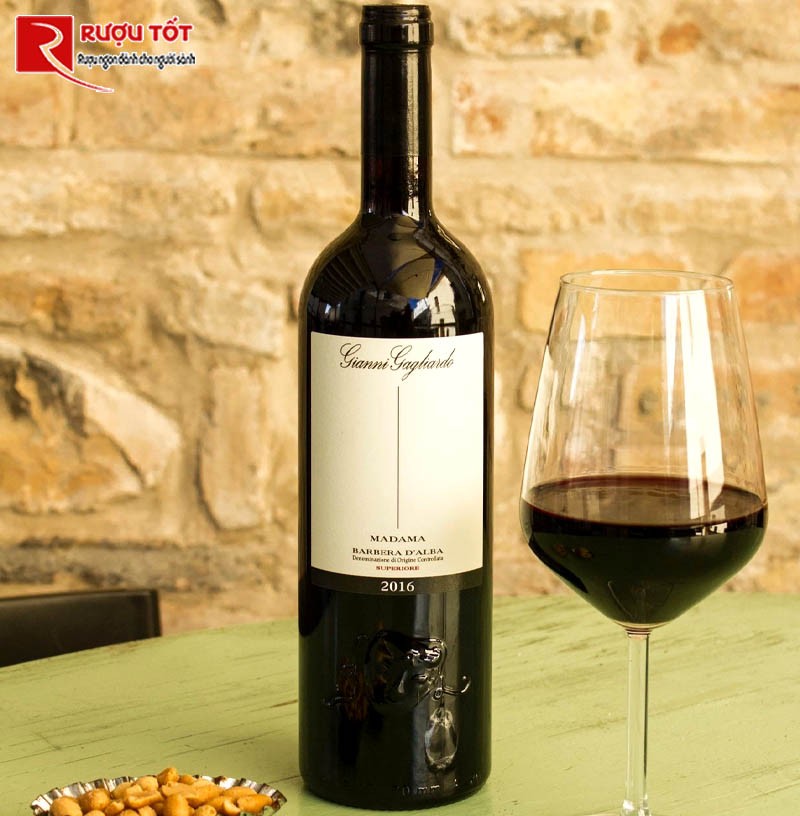 Rượu Gianni Gagliardo Madama Barbera