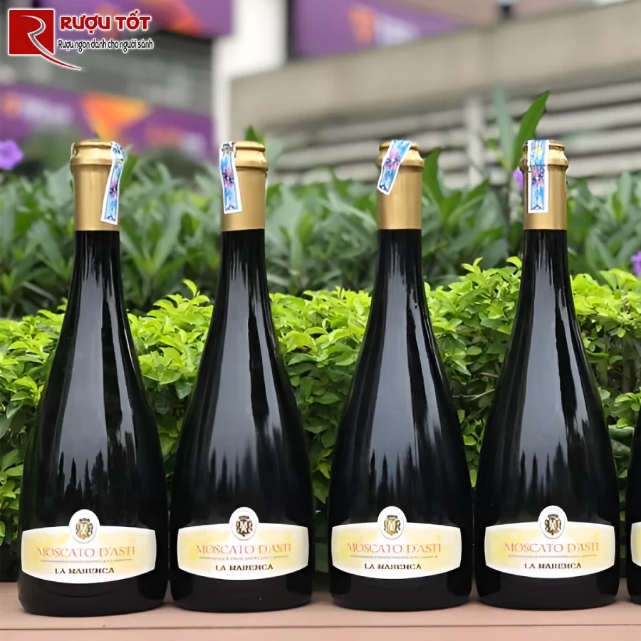 ruou moscato dasti la marenca