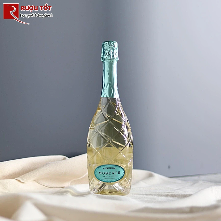 ruou pendium moscato spumante nhap khau chat luong