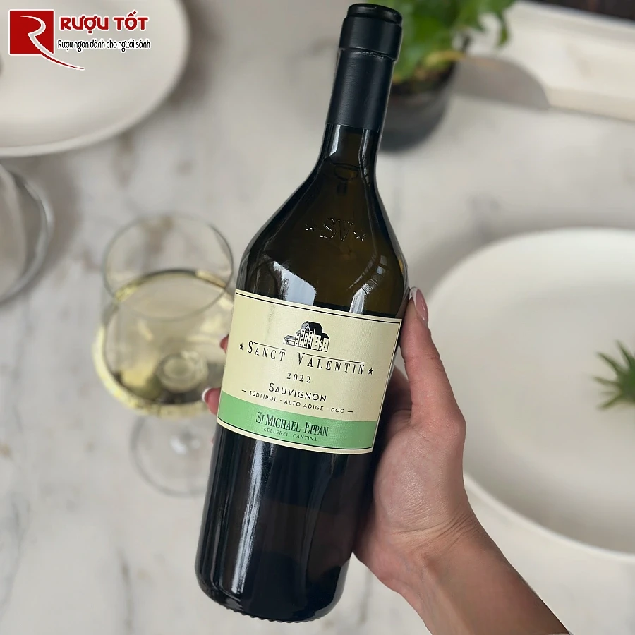 ruou sanct valentin sauvignon alto adige 14% 750ml