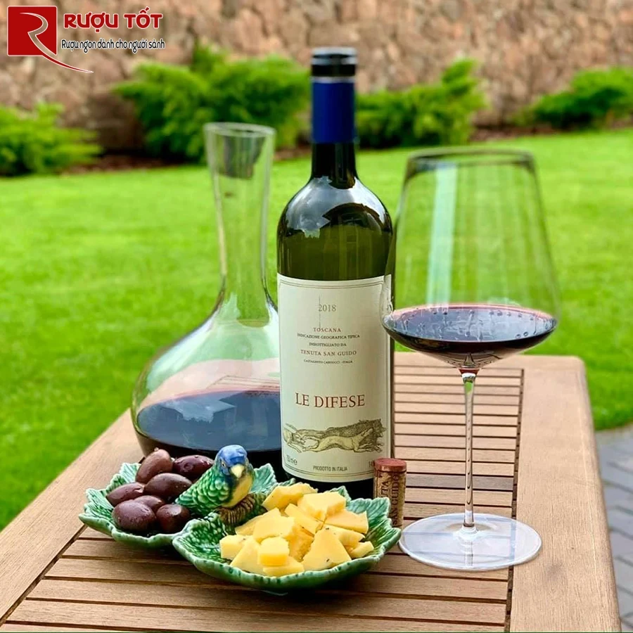 Rượu Tenuta San Guido Le Difese Tuscany