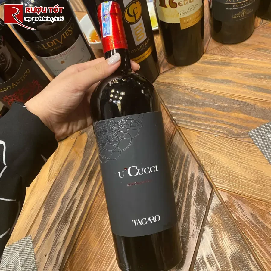 ruou u'cucci tagaro susumaniello 14% 750ml chat luong cao