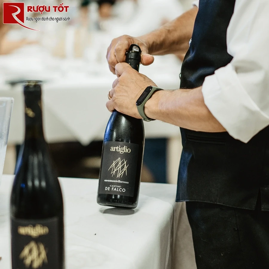 Rượu vang Cantine De Falco Artiglio