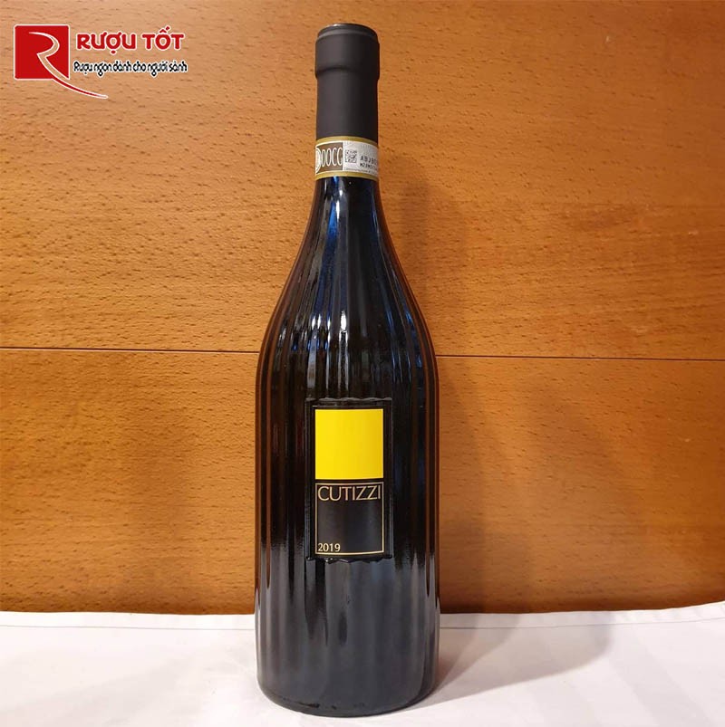 Rượu vang đỏ Cutizzi