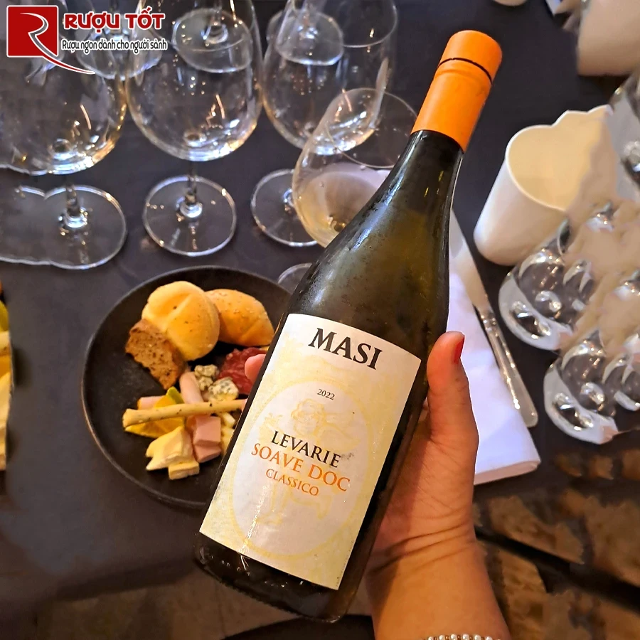 Rượu vang Masi Levarie Soave
