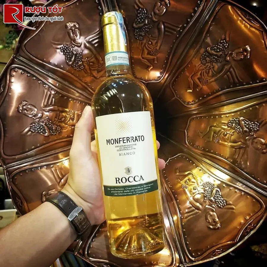 ruou vang monferrato rocca 750ml hao hang