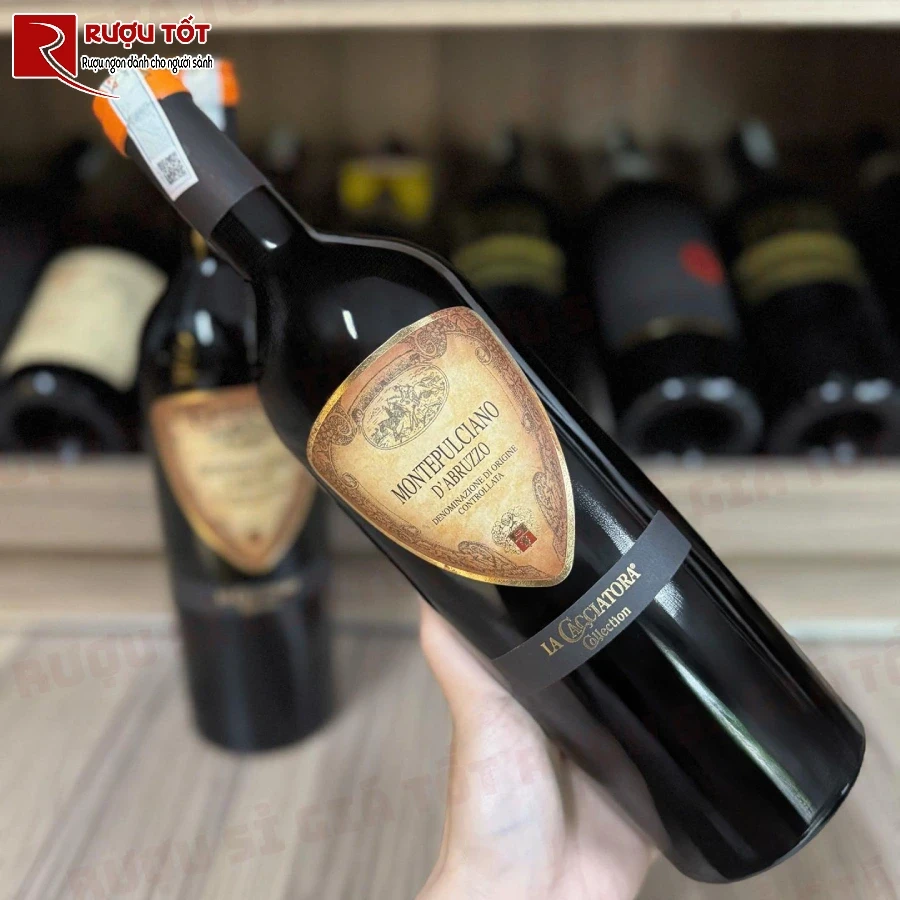 ruou vang montepulciano d abruzzo la cacciatora