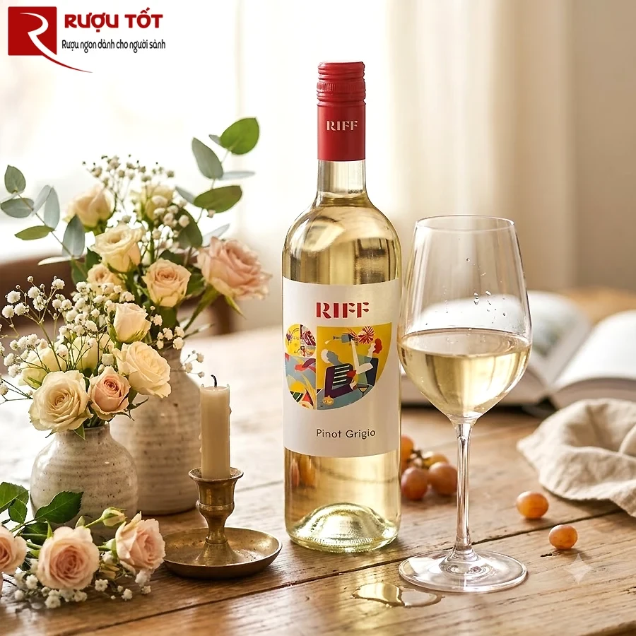Rượu vang Progetto Lageder Cantina Riff Pinot Grigio