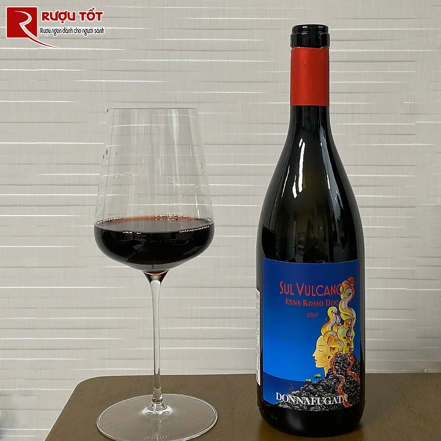ruou vang sul vulcano donnafugata etna rosso