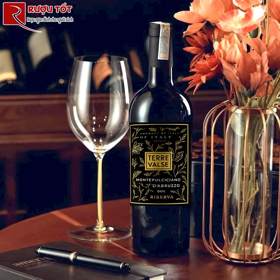 Rượu vang Terre Valse Montepuciano