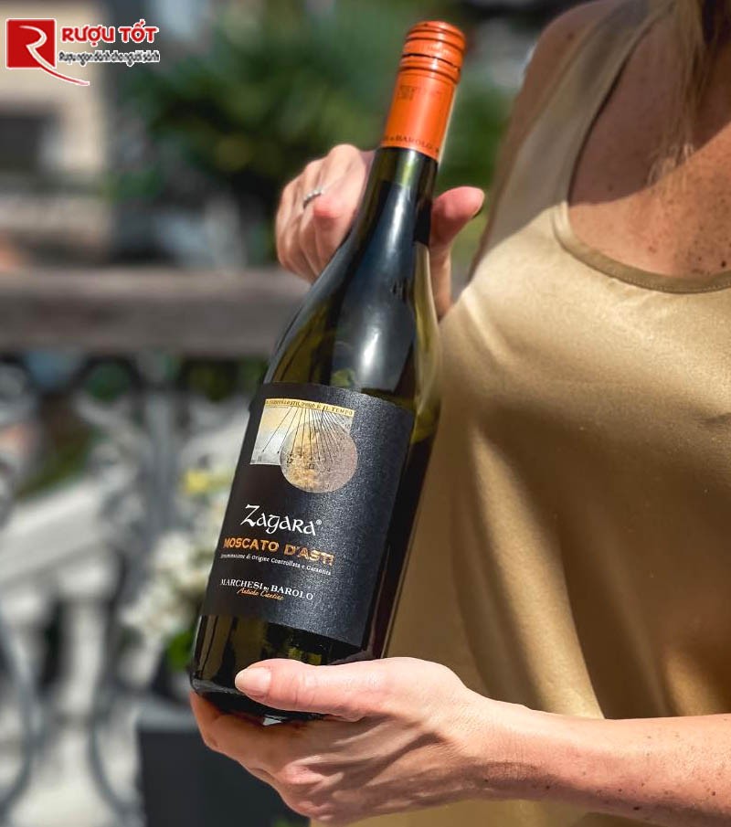 Rượu vang trắng Zagara Moscato