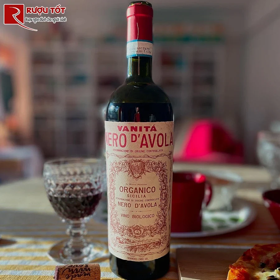 ruou vang vanita nero d'avola organico