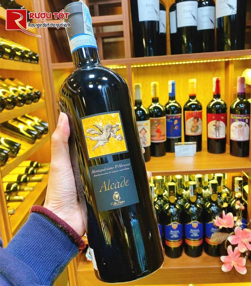 Rượu vang Ý Alcade Montepulciano