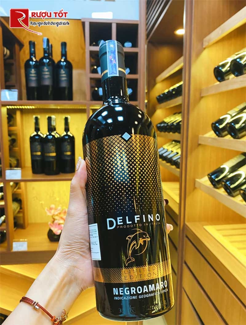 Rượu vang Ý Delfino Negroamaro