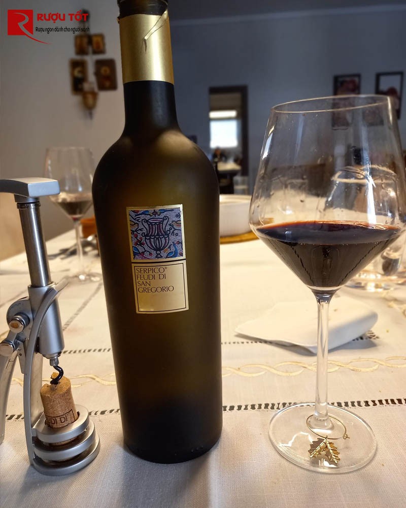 Rượu vang Ý Feudi di San Gregorio