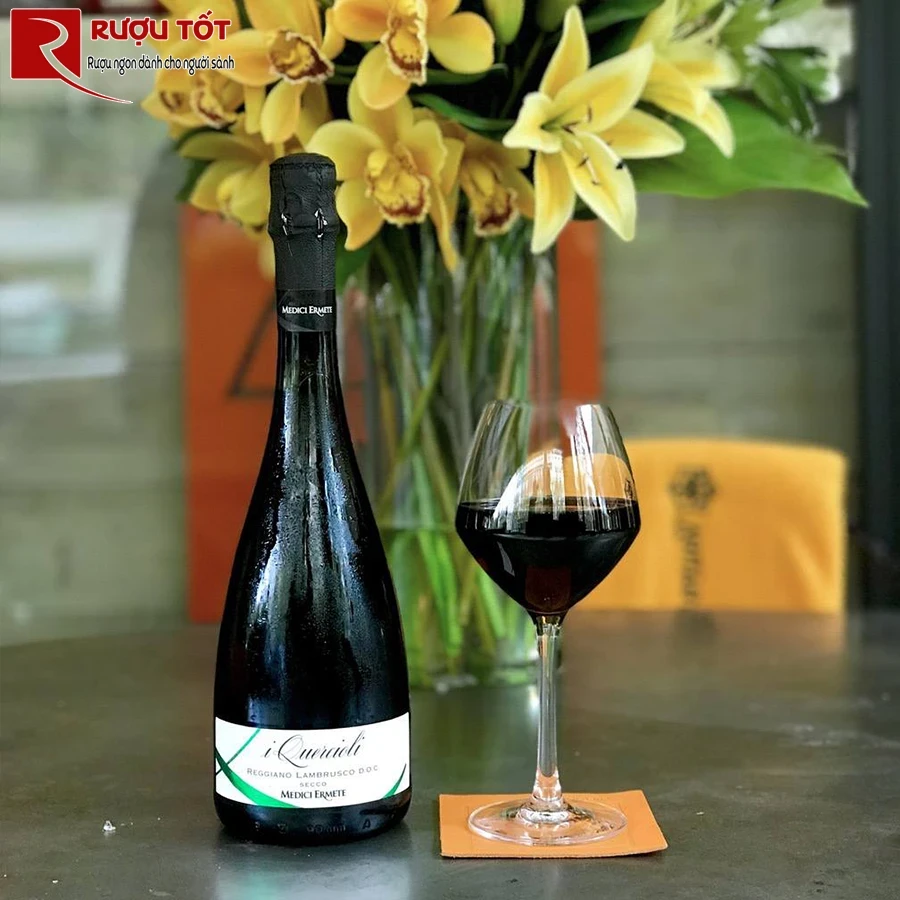 Rượu vang Quercioli Lambrusco Medici Ermete vang Quercioli Lambrusco Medici Ermete