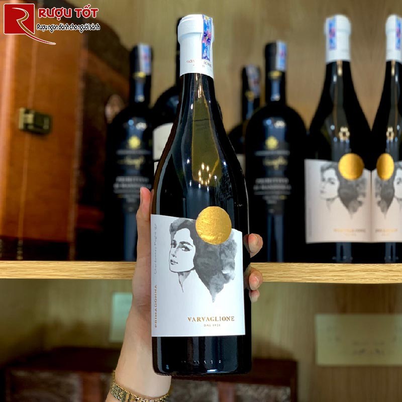 Vang Ý Varvaglione Primadonna Chardonnay