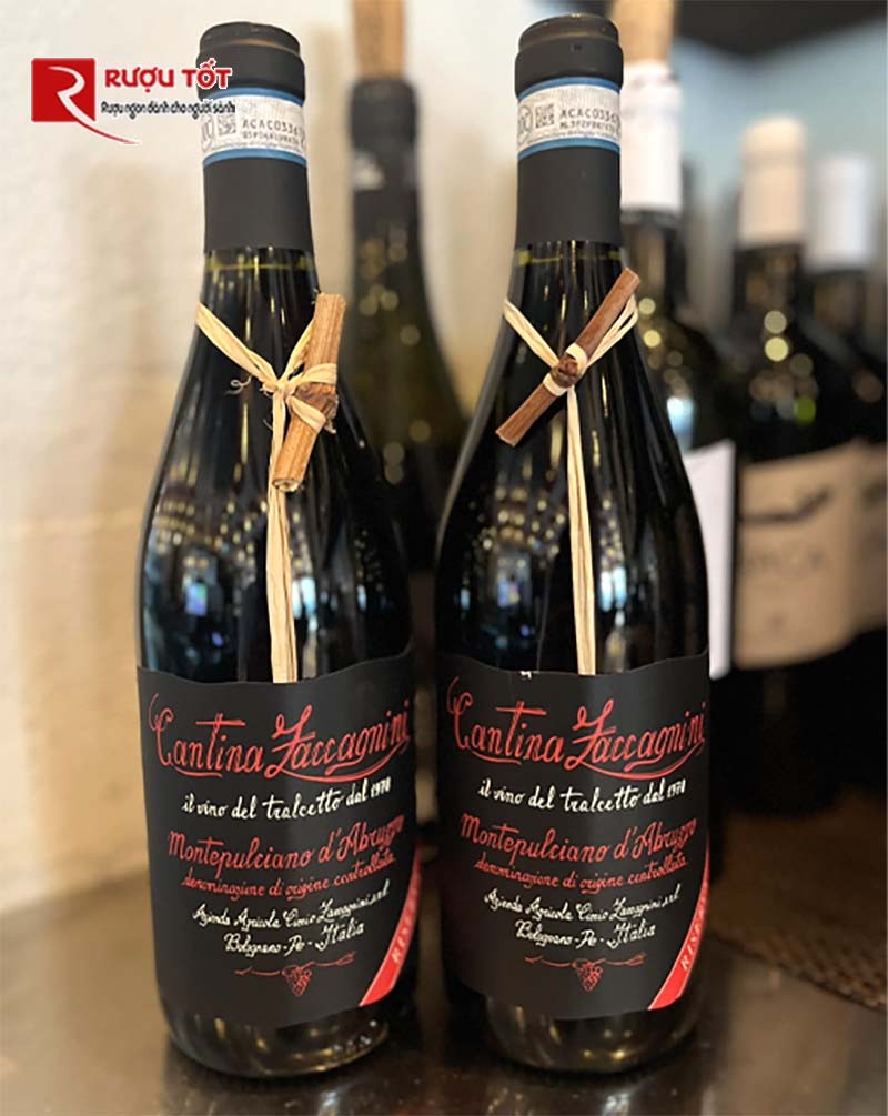 Vang ý Cantina Zaccagnini Montepulciano