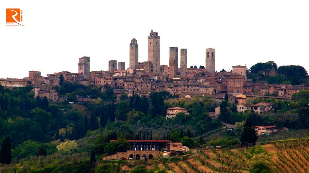 Những khu vực làm rượu vang Tuscany