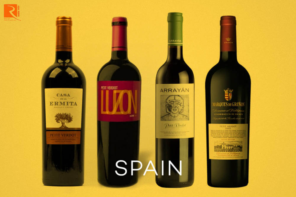 Được sản xuất ở một số vùng trên khắp Tây Ban Nha, rượu vang có màu đục