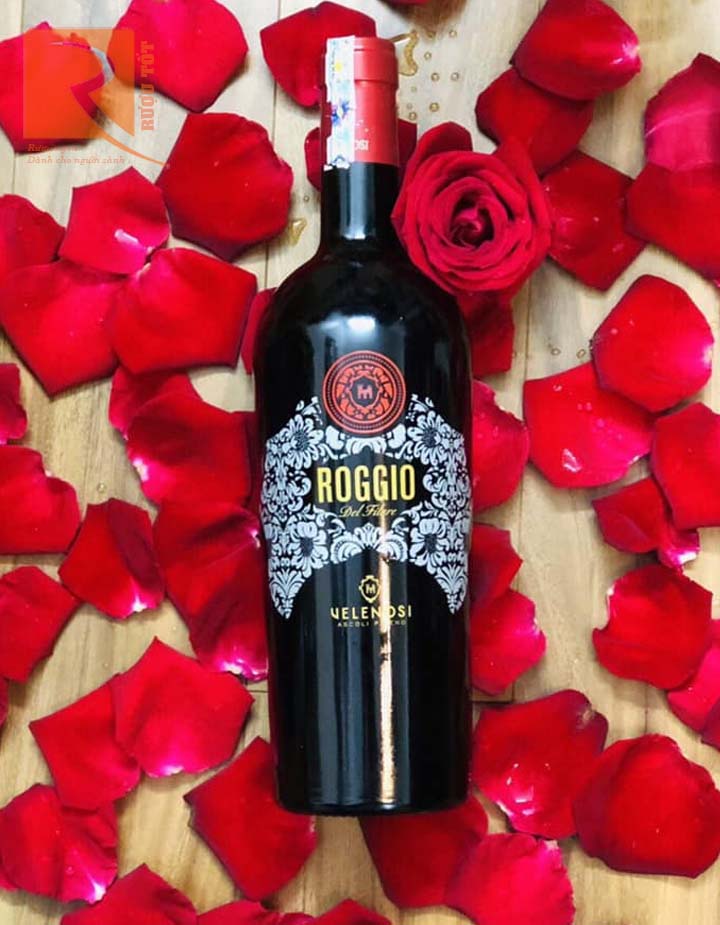 Rượu roggio và hoa Hồng