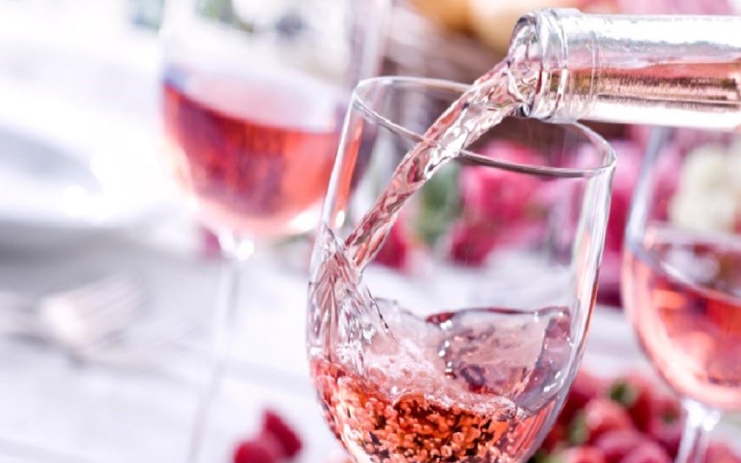 Chọn rượu vang hồng Rose ngon trên thị trường Việt Nam