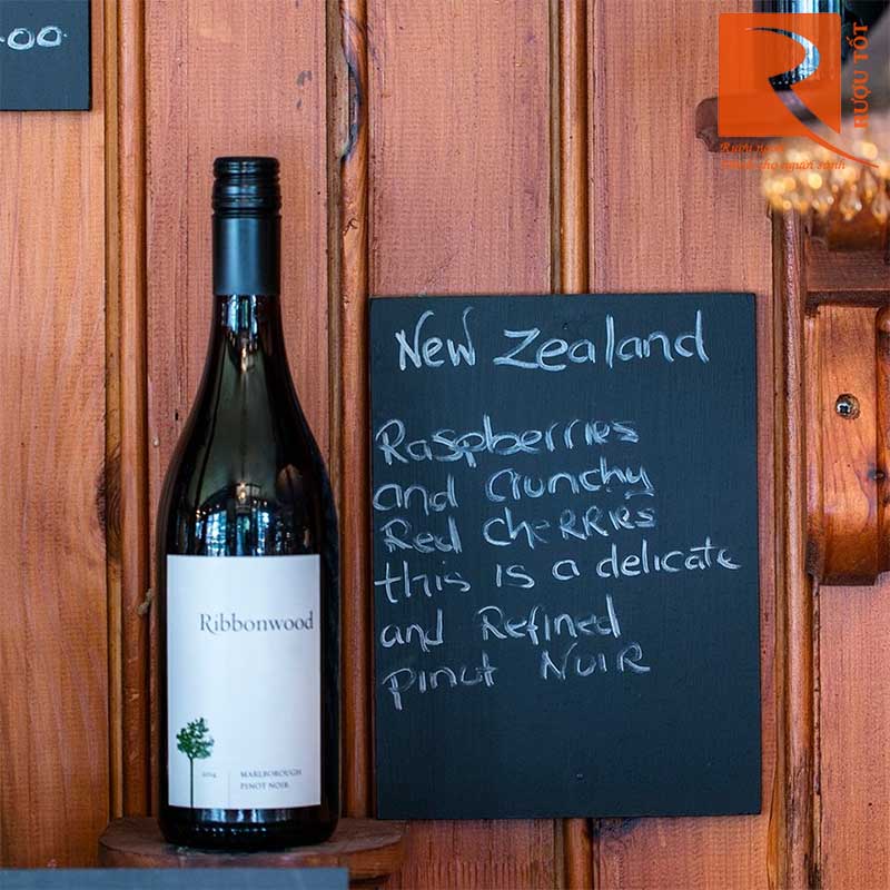 Rượu Vang New Zealand Ribbonwood Pinot Noir