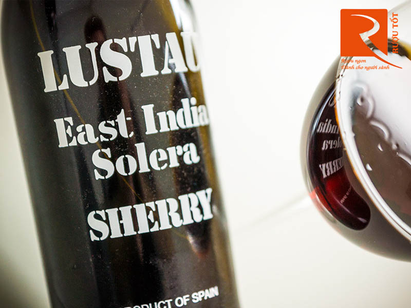 Rượu vang Lustau East India Solera Sherry